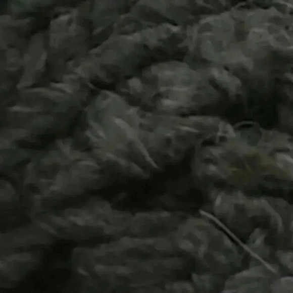 HANDKNIT THICK SOFT SWEATER -PREMIUM QUALITY - Picture 4 of 4